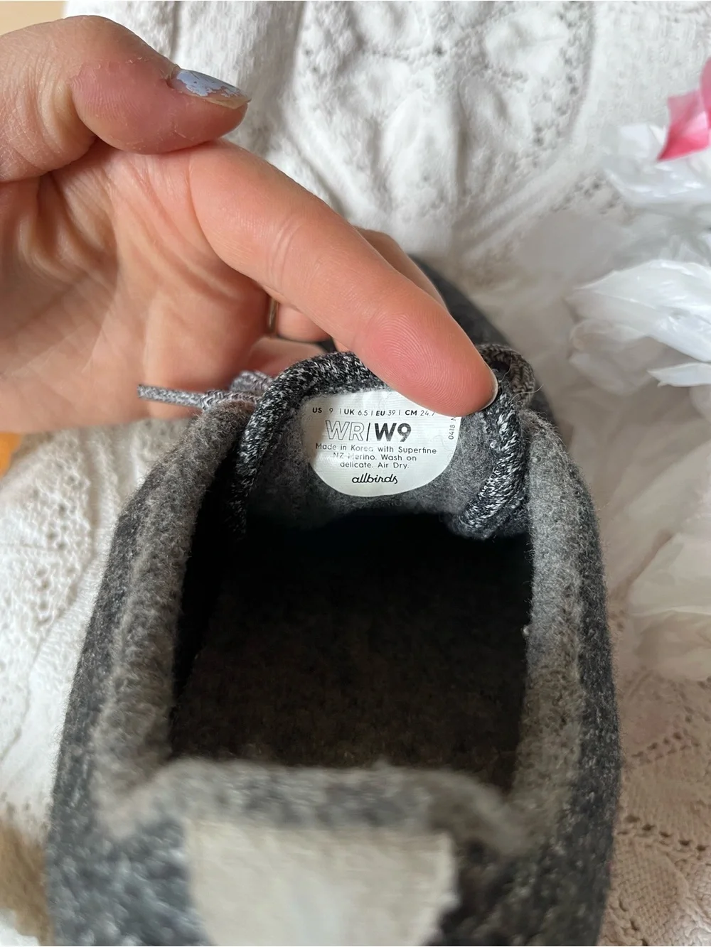 allbirds sneakers tennis shoes women’s 9 gray merino wool runners fabric